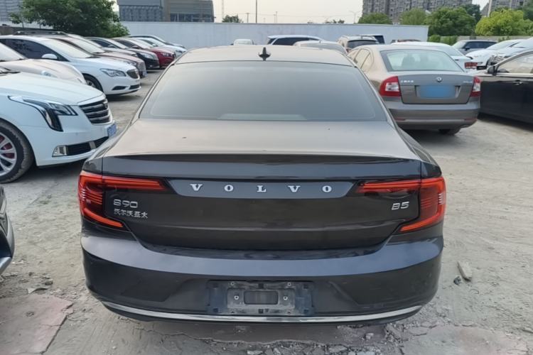 Used Volvo S90 2021 B5 Zhiyuan Luxury Edition Rear