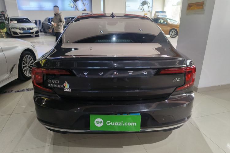 Used Volvo S90 2021 B5 Zhiyuan Luxury Edition Rear