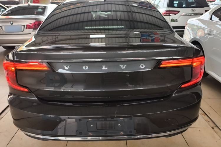 Used Volvo S90 2021 B5 Zhiyuan Luxury Edition Rear