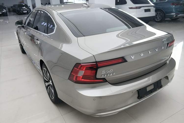 Used Volvo S90 2021 B5 Zhiyuan Luxury Edition Rear Left 45 Deg