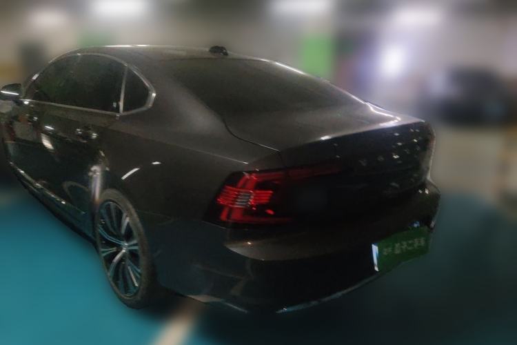 Used Volvo S90 2021 B5 Luxury Smart Edition Rear Left 45 Deg