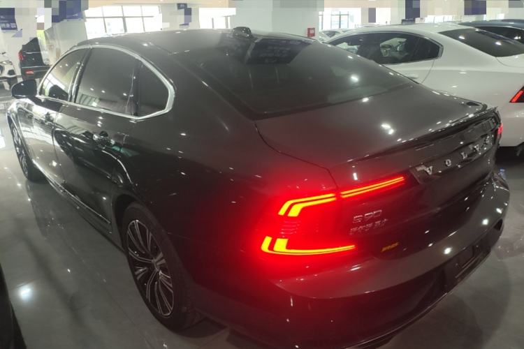 Used Volvo S90 2021 B5 Zhiyuan Luxury Edition Rear Left 45 Deg