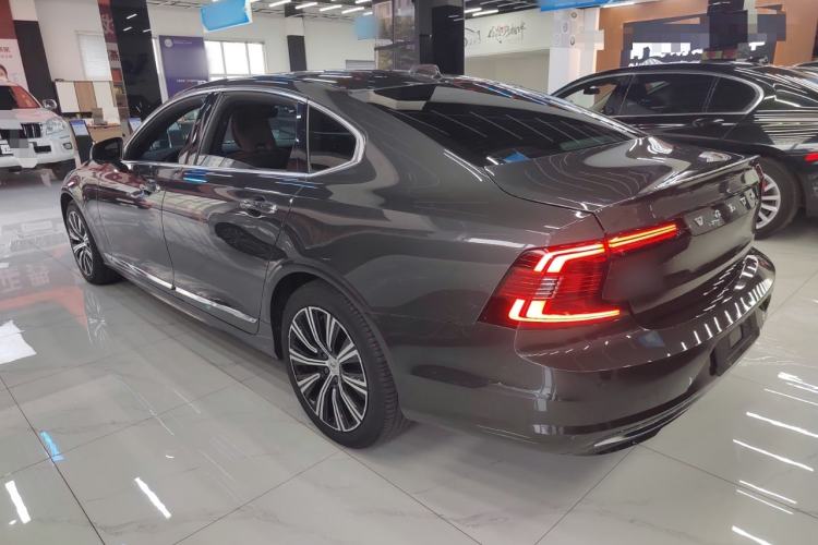 Used Volvo S90 2021 B5 Zhiyi Luxury Edition Rear Left 45 Deg