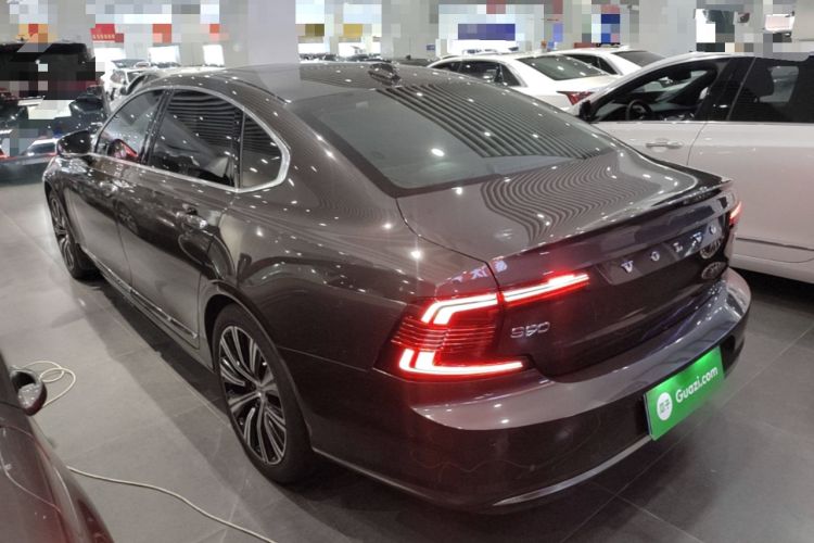 Used Volvo S90 2021 B5 Luxury Smart Edition Rear Left 45 Deg
