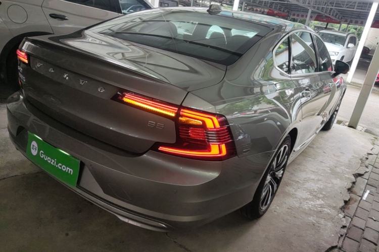 Used Volvo S90 2021 B5 Zhiyuan Luxury Edition Rear Right 45 Deg