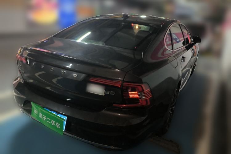 Used Volvo S90 2021 B5 Luxury Smart Edition Rear Right 45 Deg