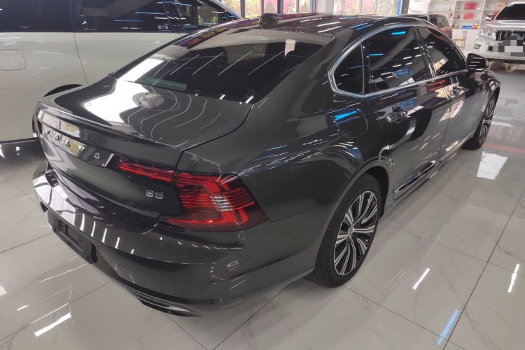 Used Volvo S90 2021 B5 Zhiyi Luxury Edition Rear Right 45 Deg