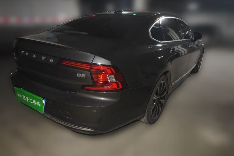 Used Volvo S90 2021 B5 Zhiyi Luxury Edition Rear Right 45 Deg