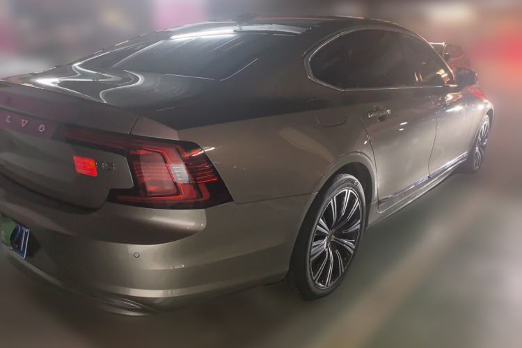 Used Volvo S90 2021 B5 Zhiyuan Luxury Edition Rear Right 45 Deg