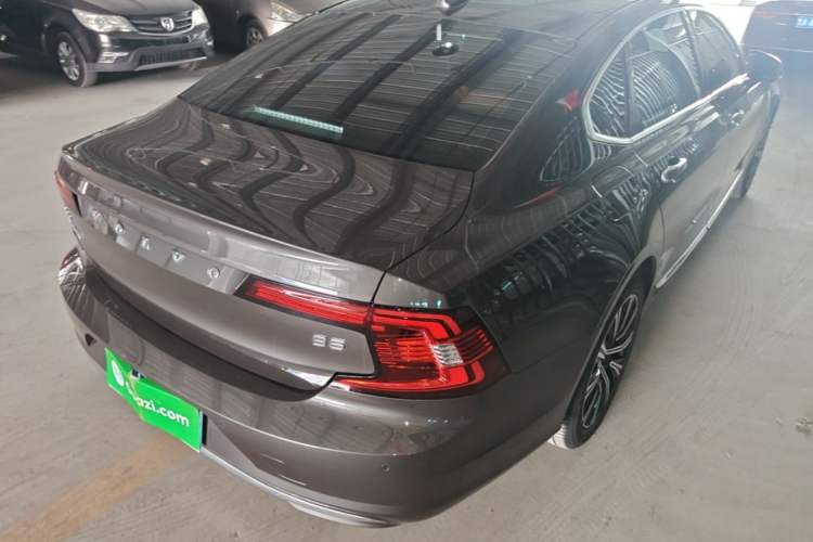 Used Volvo S90 2021 B5 Zhiyuan Luxury Edition Rear Right 45 Deg