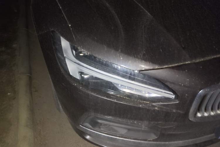 Used Volvo S90 2021 B5 Zhiyuan Luxury Edition Right Front Headlight