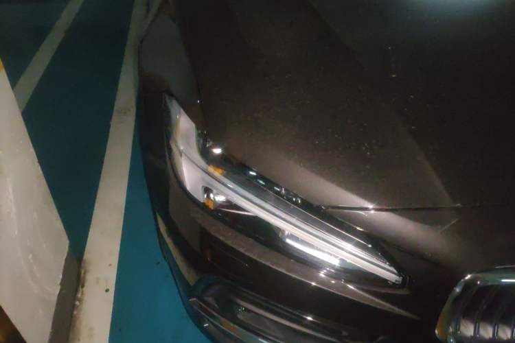 Used Volvo S90 2021 B5 Luxury Smart Edition Right Front Headlight