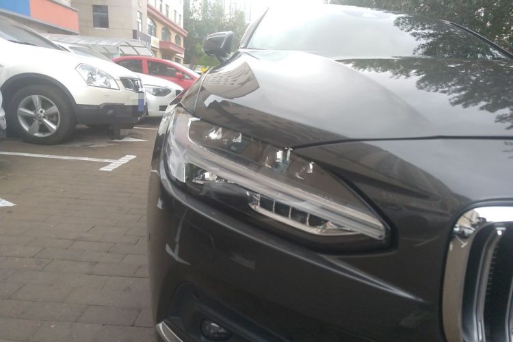 Used Volvo S90 2021 B5 Luxury Smart Edition Right Front Headlight
