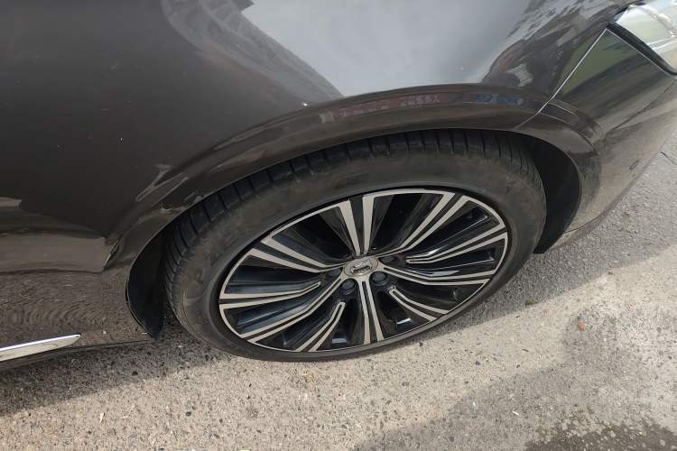 Used Volvo S90 2021 B5 Luxury Smart Edition Right Front Wheel Hub