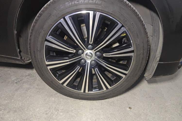 Used Volvo S90 2021 B5 Zhiyi Luxury Edition Right Front Wheel Hub