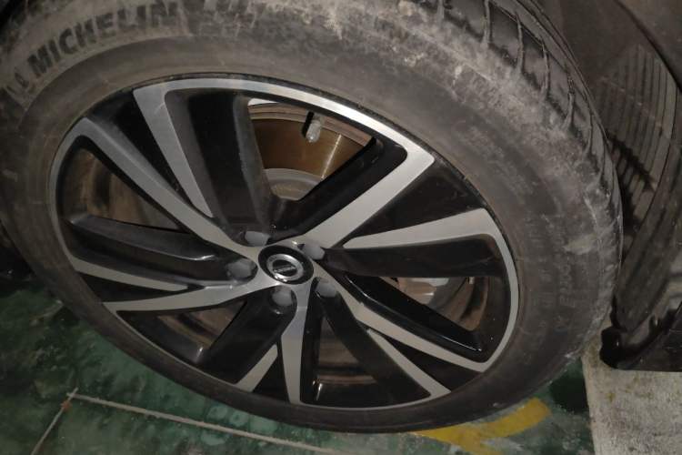 Used Volvo S90 2021 B5 Zhiyuan Sport Edition Right Front Wheel Hub