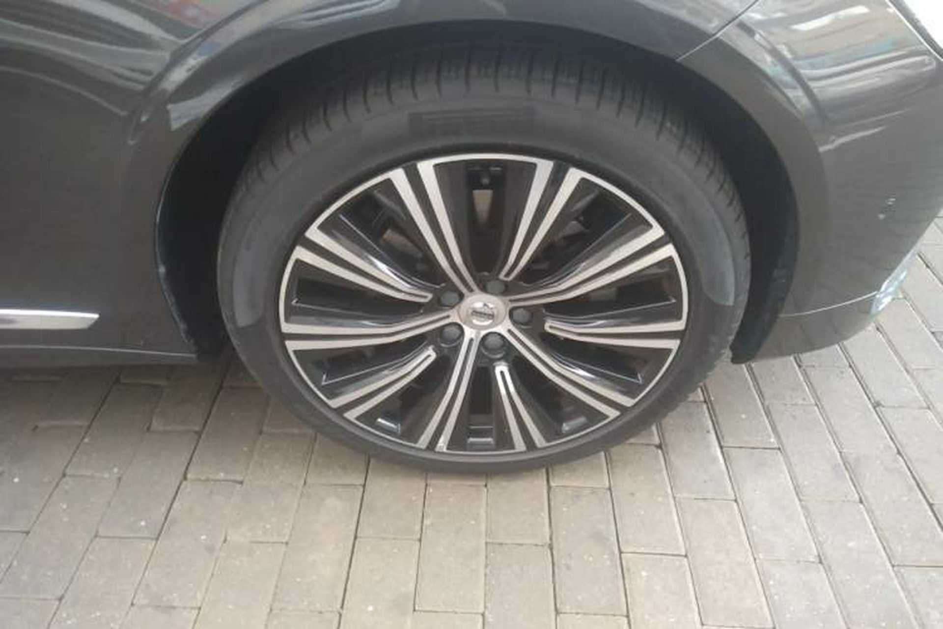 Used Volvo S90 2021 B5 Luxury Smart Edition Right Front Wheel Hub