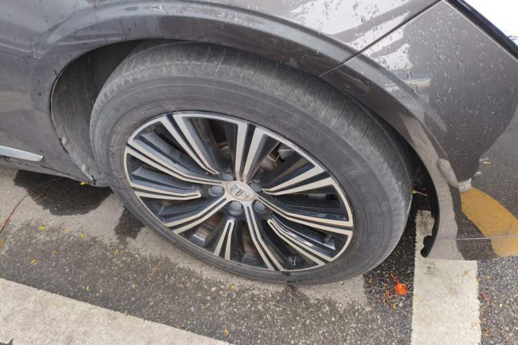 Used Volvo S90 2021 B5 Zhiyuan Luxury Edition Right Front Wheel Hub