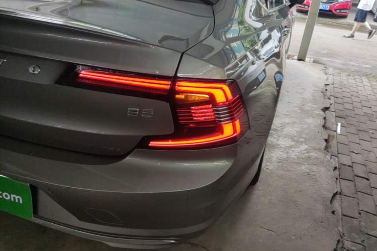 Used Volvo S90 2021 B5 Zhiyuan Luxury Edition Right Rear Taillight