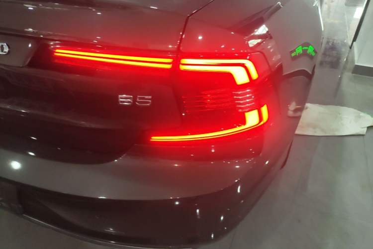 Used Volvo S90 2021 B5 Zhiyuan Luxury Edition Right Rear Taillight