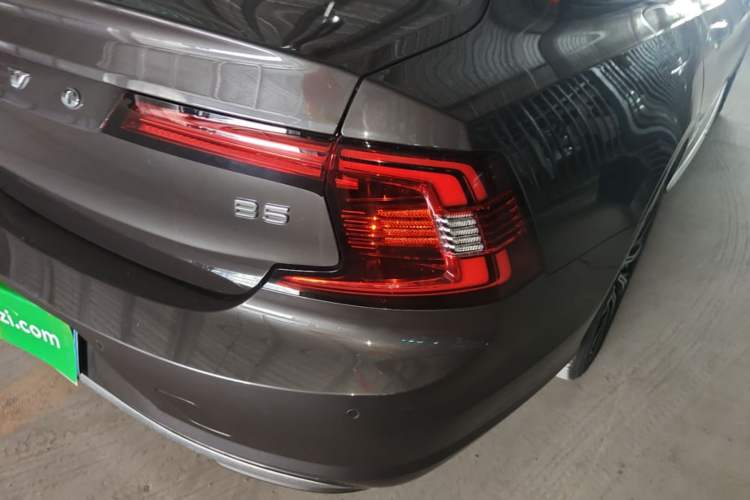 Used Volvo S90 2021 B5 Zhiyuan Luxury Edition Right Rear Taillight