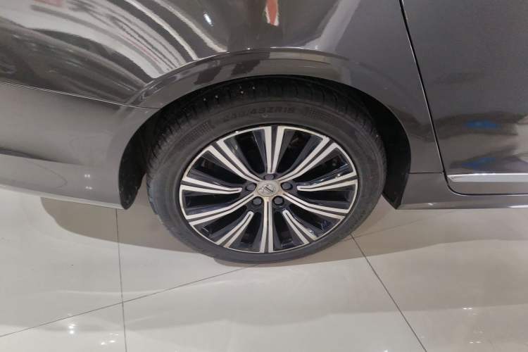 Used Volvo S90 2021 B5 Zhiyuan Luxury Edition Right Rear Wheel Hub