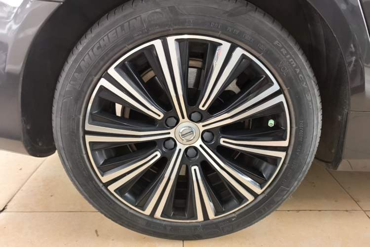 Used Volvo S90 2021 B5 Zhiyuan Luxury Edition Right Rear Wheel Hub