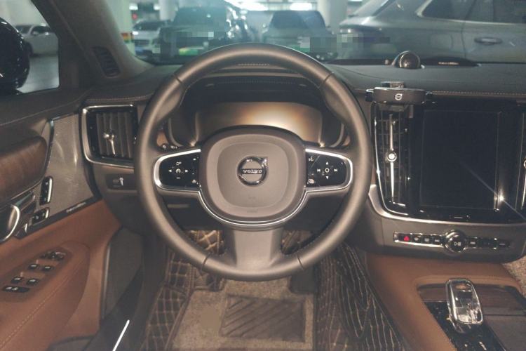Used Volvo S90 2021 B5 Luxury Smart Edition Steering Wheel