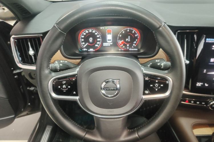 Used Volvo S90 2021 B5 Zhiyi Luxury Edition Steering Wheel