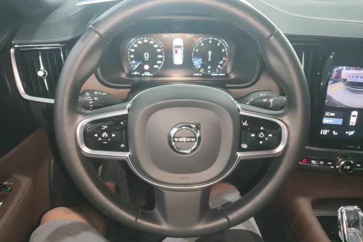 Used Volvo S90 2021 B5 Zhiyuan Luxury Edition Steering Wheel