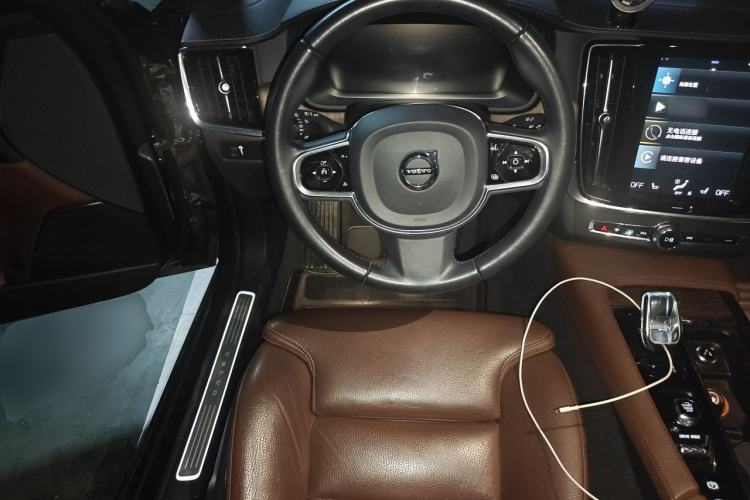 Used Volvo S90 2021 B5 Zhiyuan Luxury Edition Steering Wheel