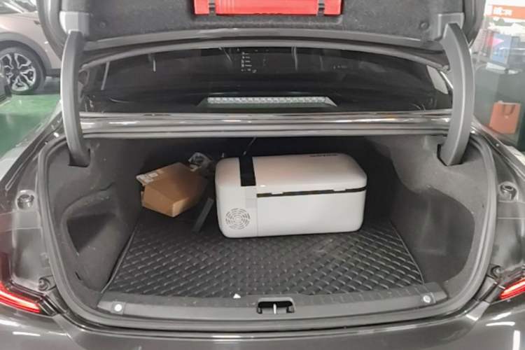 Used Volvo S90 2021 B5 Zhiyuan Luxury Edition Trunk