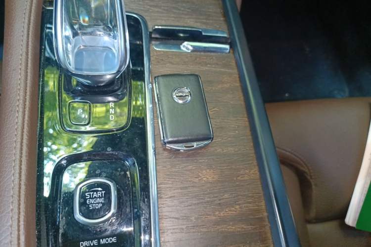 Used Volvo S90 2021 B5 Zhiyuan Luxury Edition Vehicle Key