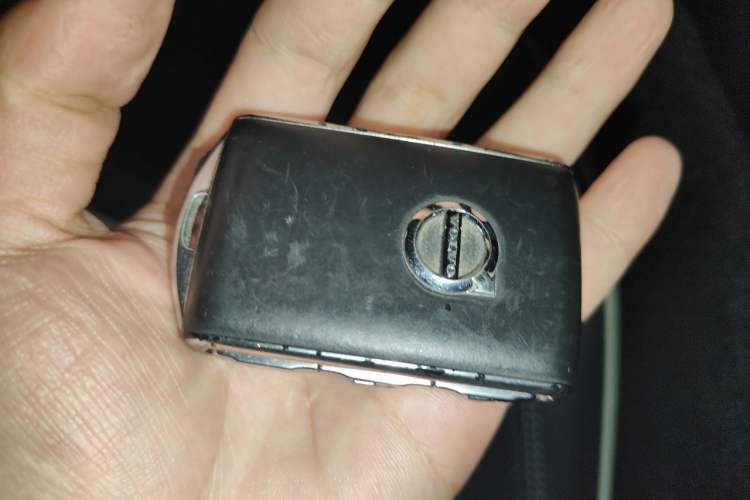 Used Volvo S90 2021 B5 Zhiyuan Sport Edition Vehicle Key