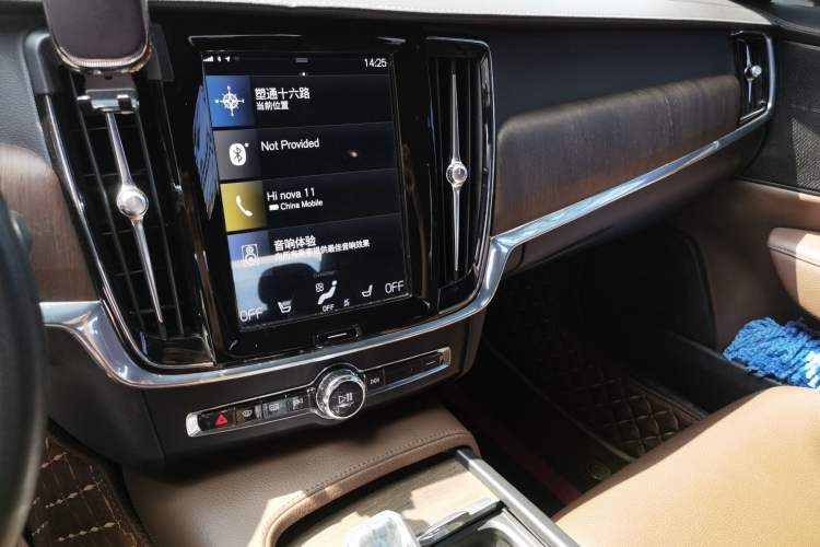 Used Volvo S90 2021 B5 Zhiyuan Luxury Edition Audio And AC Panel
