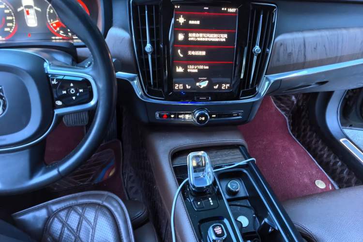 Used Volvo S90 2021 B5 Zhiyi Luxury Edition Audio And AC Panel
