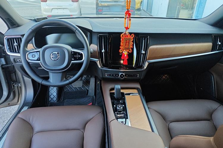 Used Volvo S90 2021 B5 Zhiyi Luxury Edition Center Console