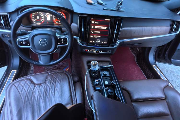 Used Volvo S90 2021 B5 Zhiyi Luxury Edition Center Console