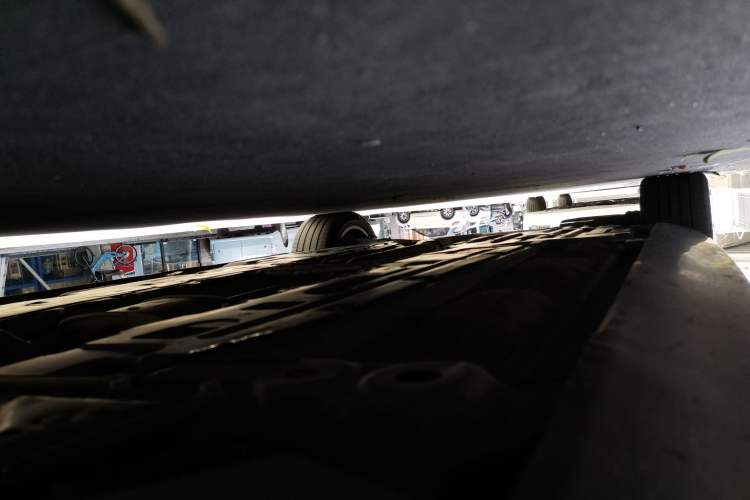 Used Volvo S90 2021 B5 Zhiyuan Luxury Edition Chassis Front Right
