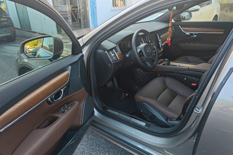 Used Volvo S90 2021 B5 Zhiyi Luxury Edition Driver Seat