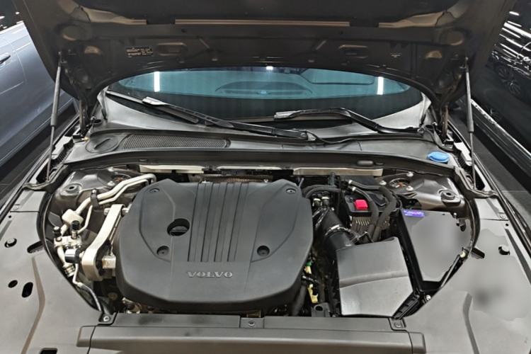 Used Volvo S90 2021 B5 Zhiyuan Luxury Edition Engine Bay