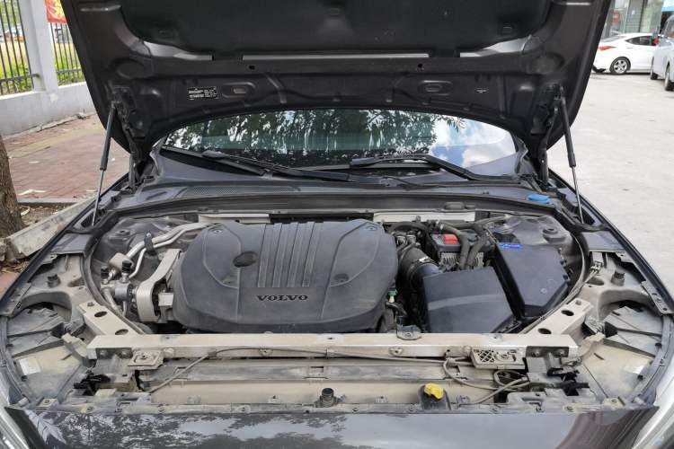 Used Volvo S90 2021 B5 Zhiyuan Luxury Edition Engine Bay