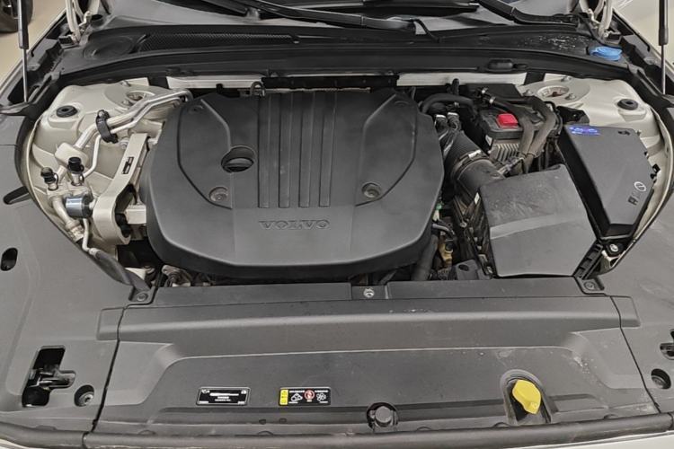 Used Volvo S90 2021 B5 Zhiyi Luxury Edition Engine Bay