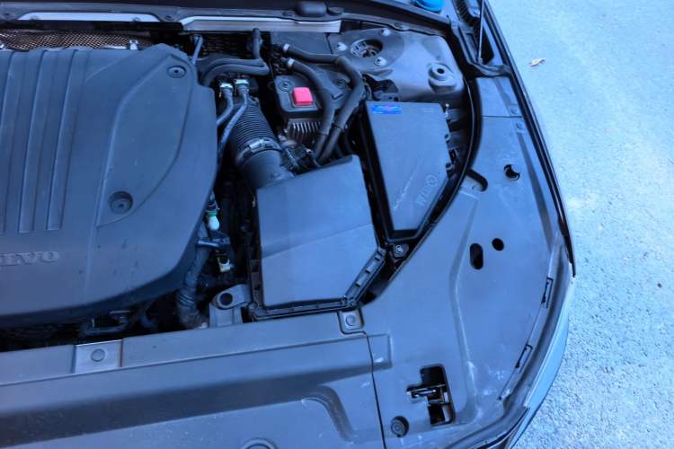 Used Volvo S90 2021 B5 Zhiyi Luxury Edition Engine Bay Left