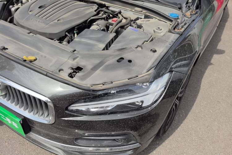 Used Volvo S90 2021 B5 Zhiyi Luxury Edition Engine Bay Left