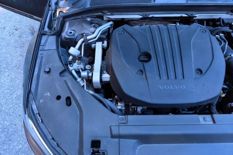 Used Volvo S90 2021 B5 Zhiyi Luxury Edition Engine Bay Right