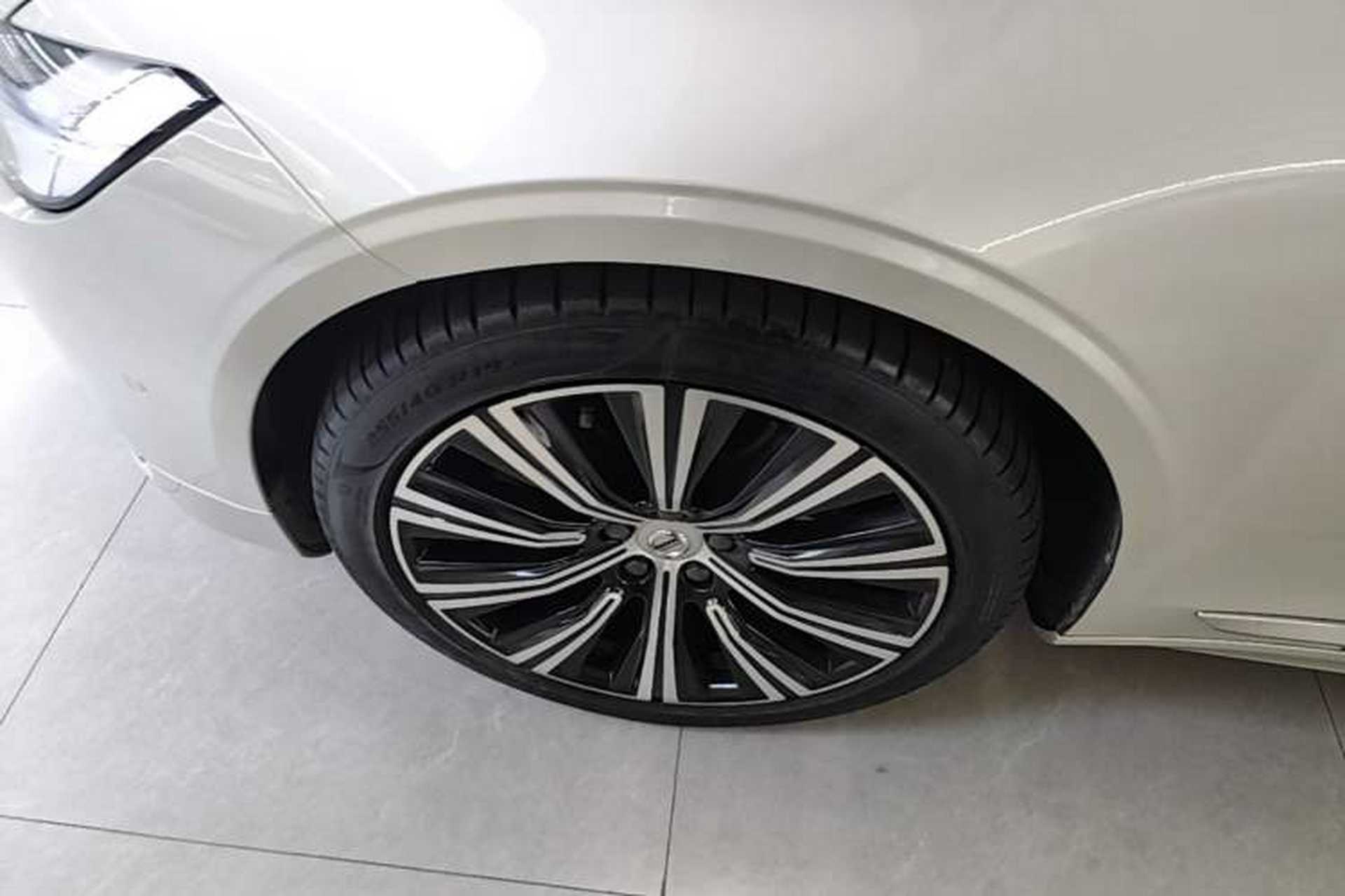 Used Volvo S90 2021 B5 Luxury Smart Edition Exterior 4
