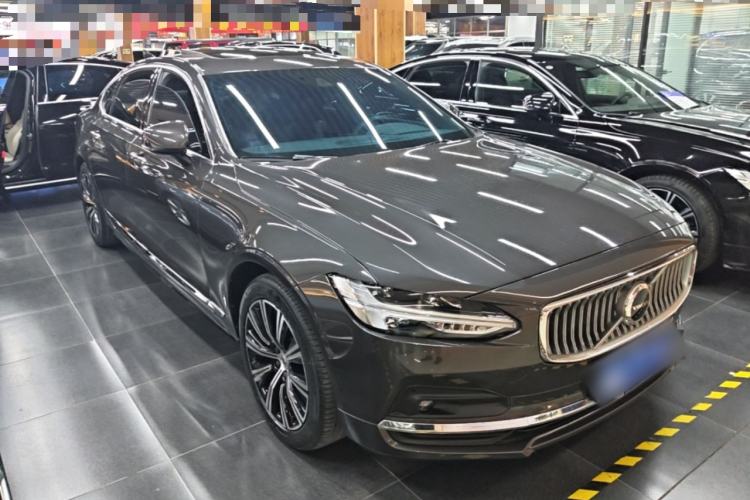 Used Volvo S90 2021 B5 Zhiyuan Luxury Edition Front Right 45 Deg