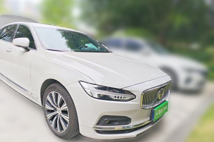 Used Volvo S90 2021 B5 Zhiyuan Luxury Edition Front Right 45 Deg
