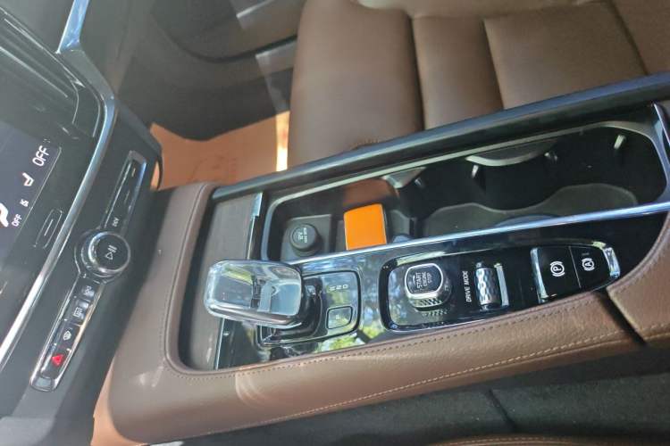Used Volvo S90 2021 B5 Zhiyuan Luxury Edition Gear Lever
